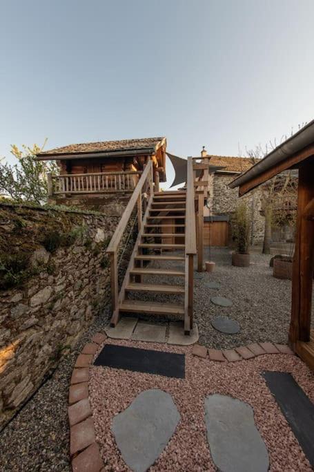 La Cabane Des Colibris Rieupeyroux  Luaran gambar